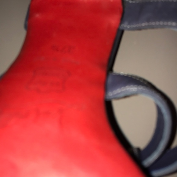 NWOT CHRISTIAN LOUBOUTIN SANDALS - Picture 7 of 7